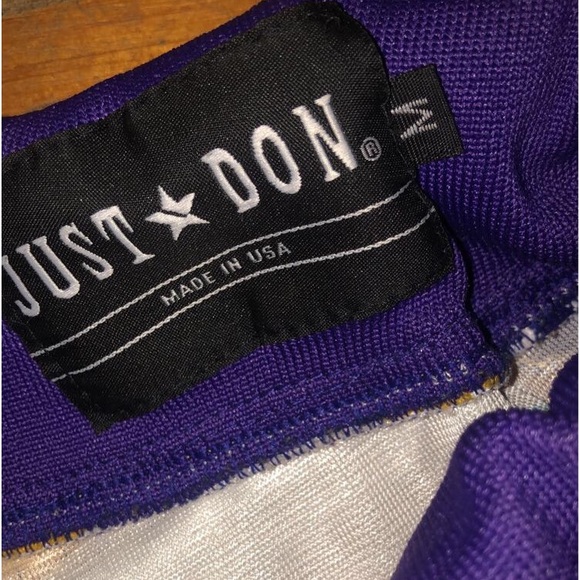 JUST DON LAKERS SHORTS - Picture 4 of 6